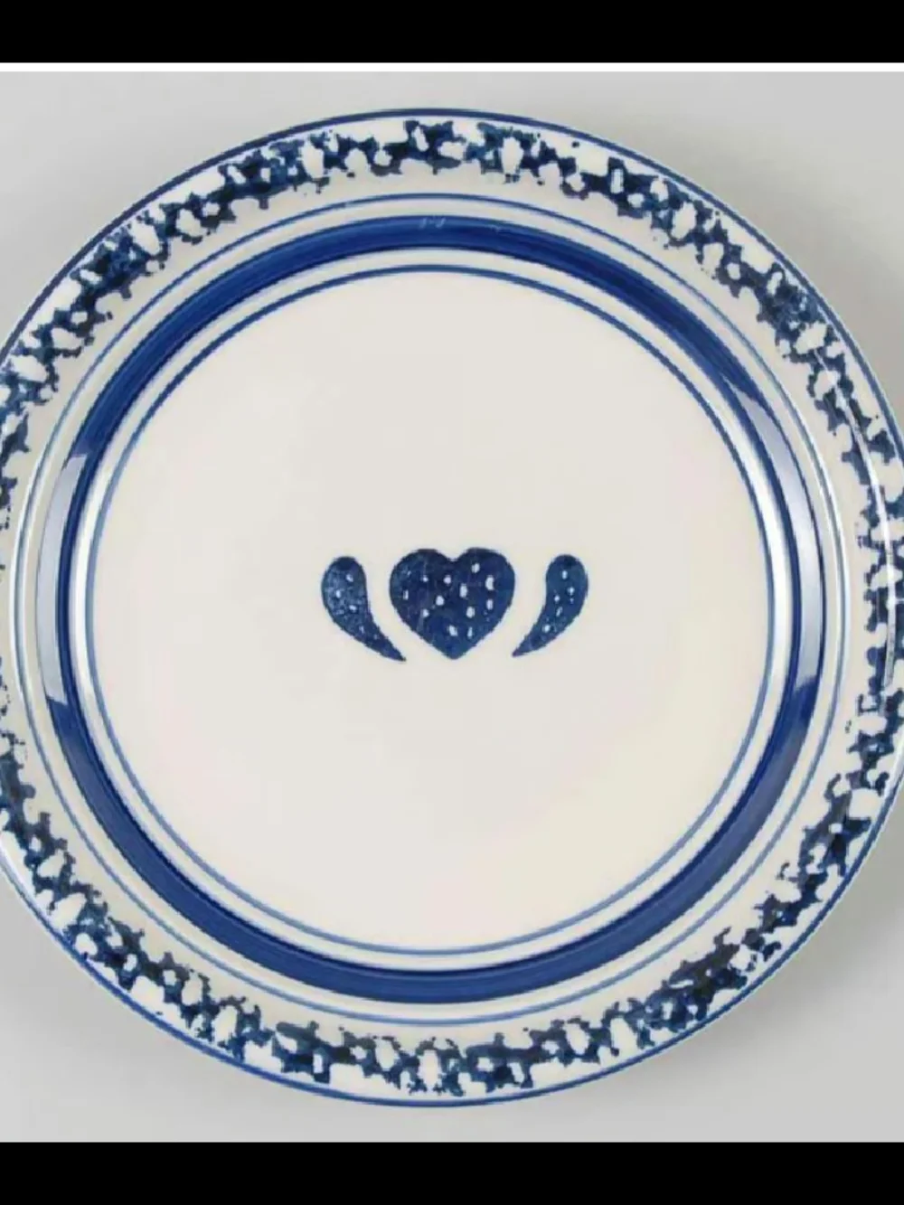 Blue Heart Pattern Ceramic Salad/ Dessert Plates - Set of 2
